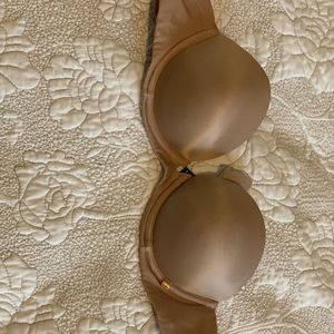 VS strapless bra